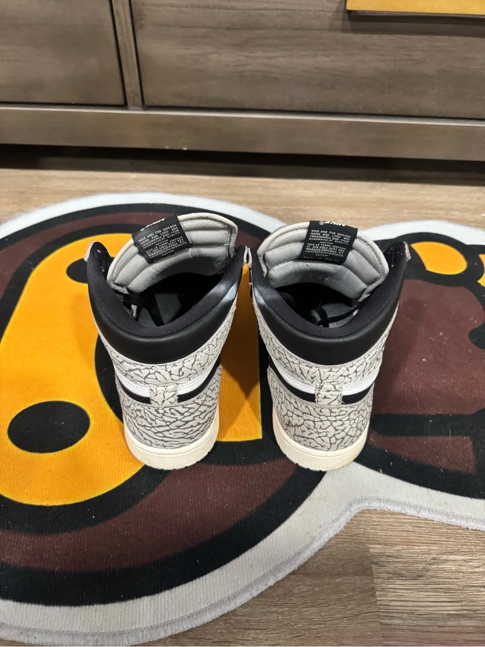 AIR JORDAN 1 RETRO HIGH OG WHITE CEMENT DZ5485 052 TECH GREY MUSLN BLACK WHITE